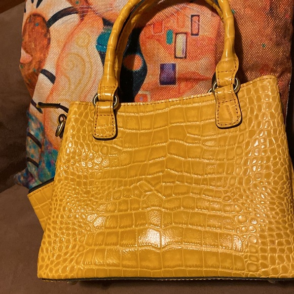 PATRICIA NASH NWOT CROC HAND BAG / CROSSBODY YELLOW WITH COIN PURSE DUST BAG - Picture 7 of 14